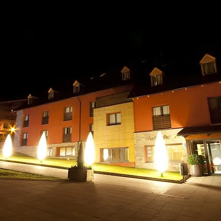 Nubahotel 4*